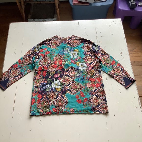 NWT Johnny Was Indi Flower 3/4 Sleeve Henley Shirt Top Small - Picture 7 of 9